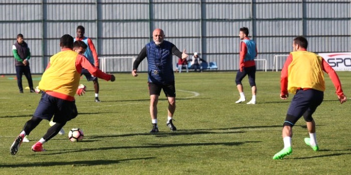 Rizespor\'da Trabzonspor Maçı Hazırlıkları