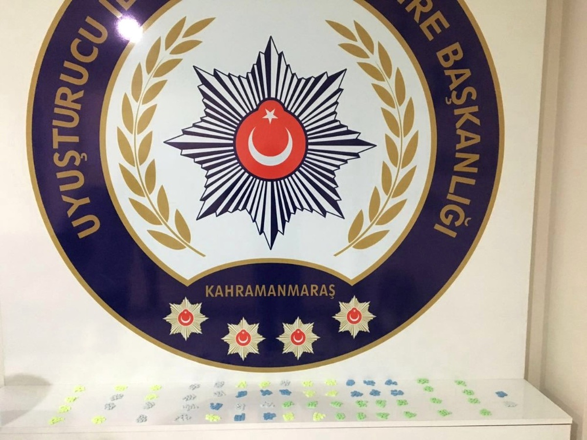 Saklama Kabında Uyuşturucu Ticaretine 4 Gözaltı