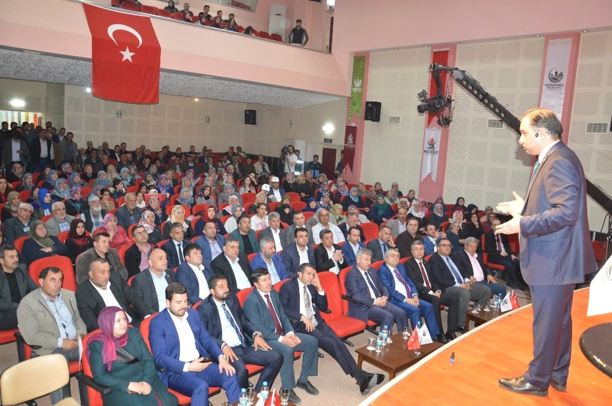 Saruhanlı\'da Cumhurbaşkanlığı Hükümet Sistemi Anlatıldı