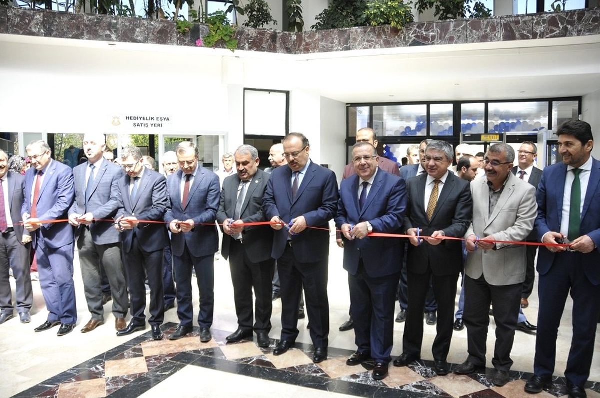 Selçuk\'ta 4. İnsan Kaynakları ve İstihdam Fuarı Açıldı