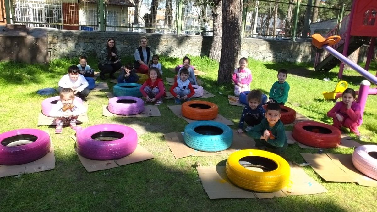 Veliler Boyadı Minikler Oyuncak Yaptı