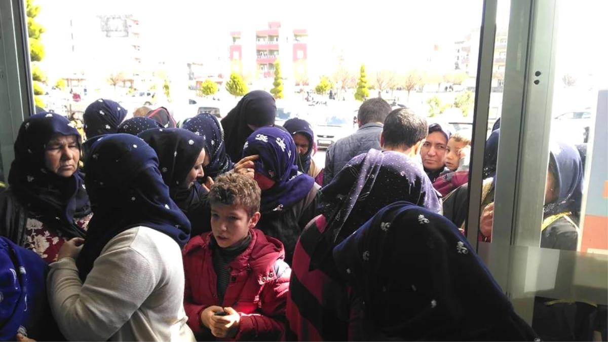 Viranşehir Belediyesinden 50 Bin Kişiye Giyim Yardımı