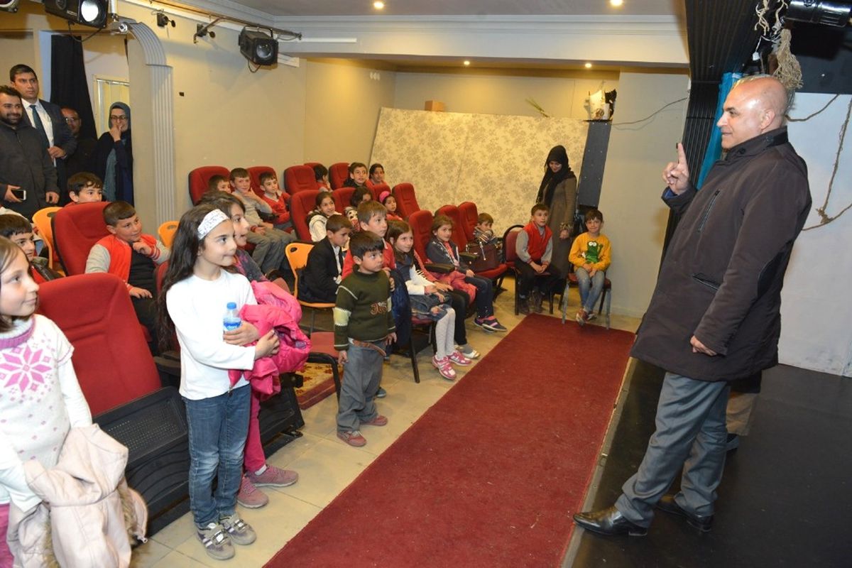 Yakutiye Belediyesi\'nden, Bin 800 Çocuğa Tiyatro Gösterisi