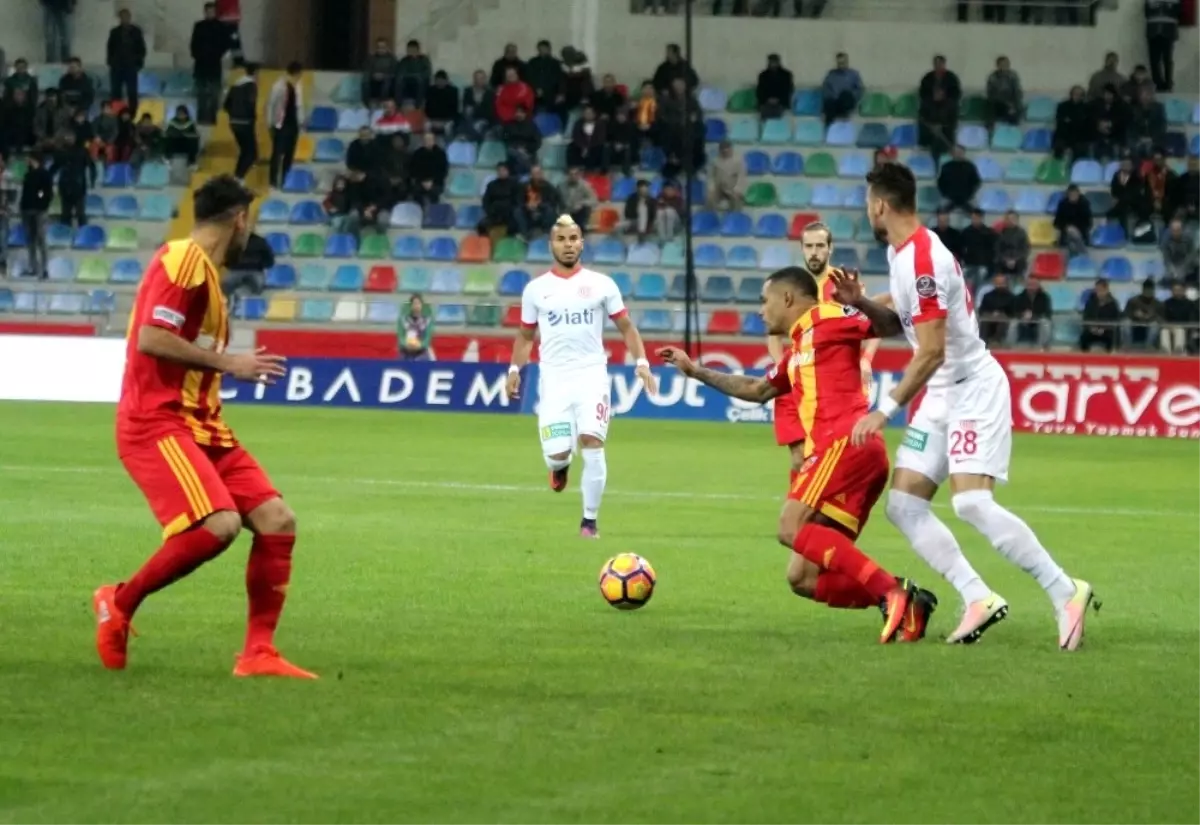 Antalyaspor ile Kayserispor Süper Lig\'de 44. Randevuda