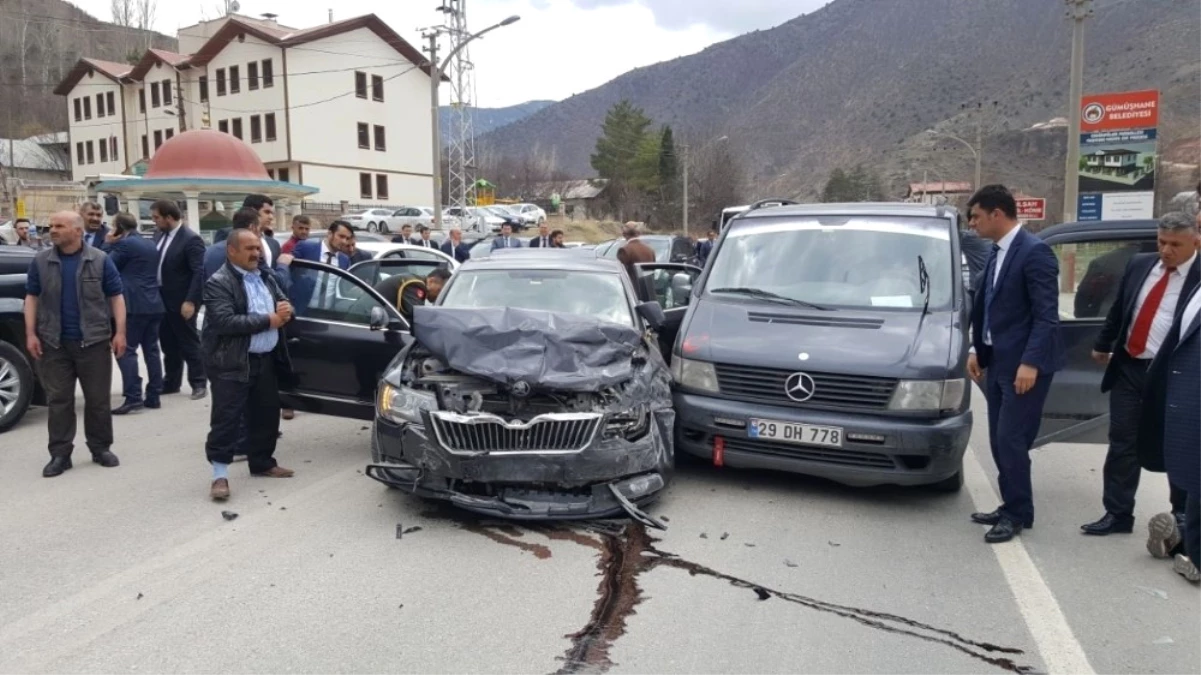 Bakan Fikri Işık\'ın Konvoyunda Trafik Kazası: 5 Yaralı