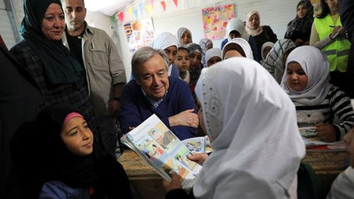BM Genel Sekreteri\'nden Ürdün\'deki Mülteci Kampına Ziyaret