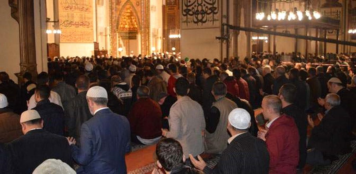 Bursa\'da Regaip Kandili