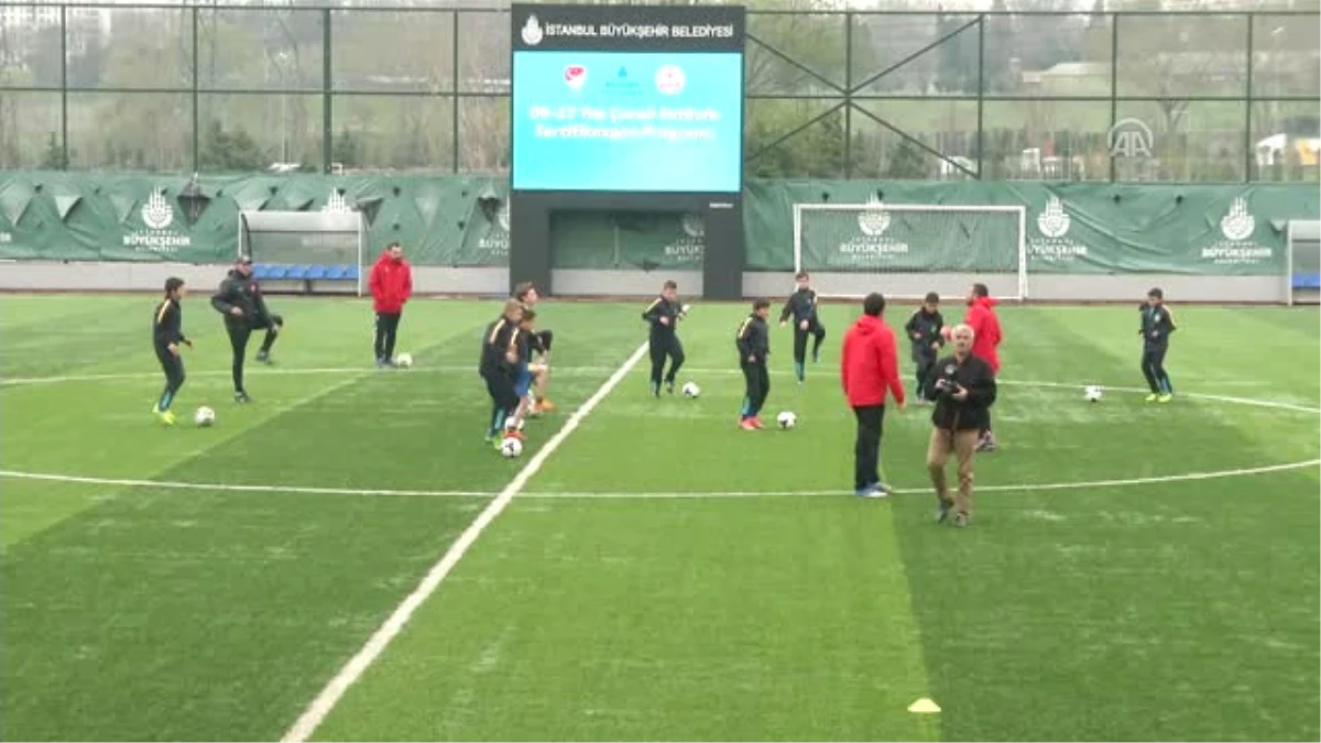 Çocuk Futbolu Eğitimi Programının Ilki Tamamlandı - Istanbul