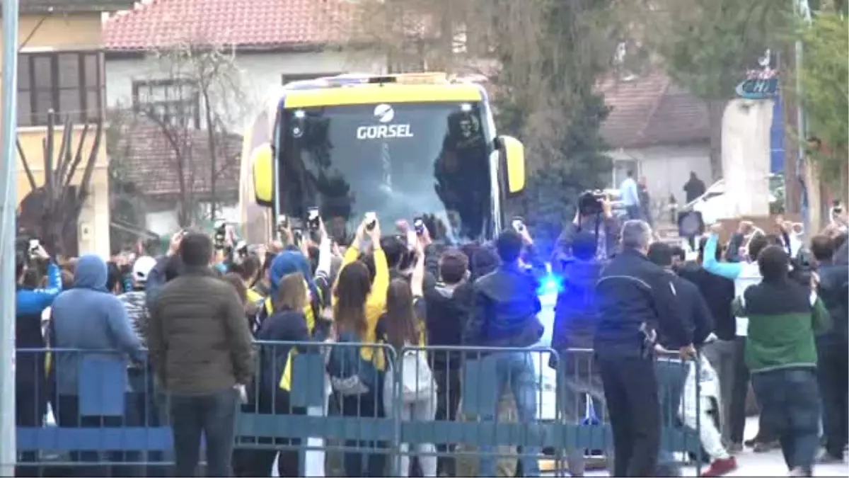 Fenerbahçe, Karabük\'te Protestoyla Karşılandı