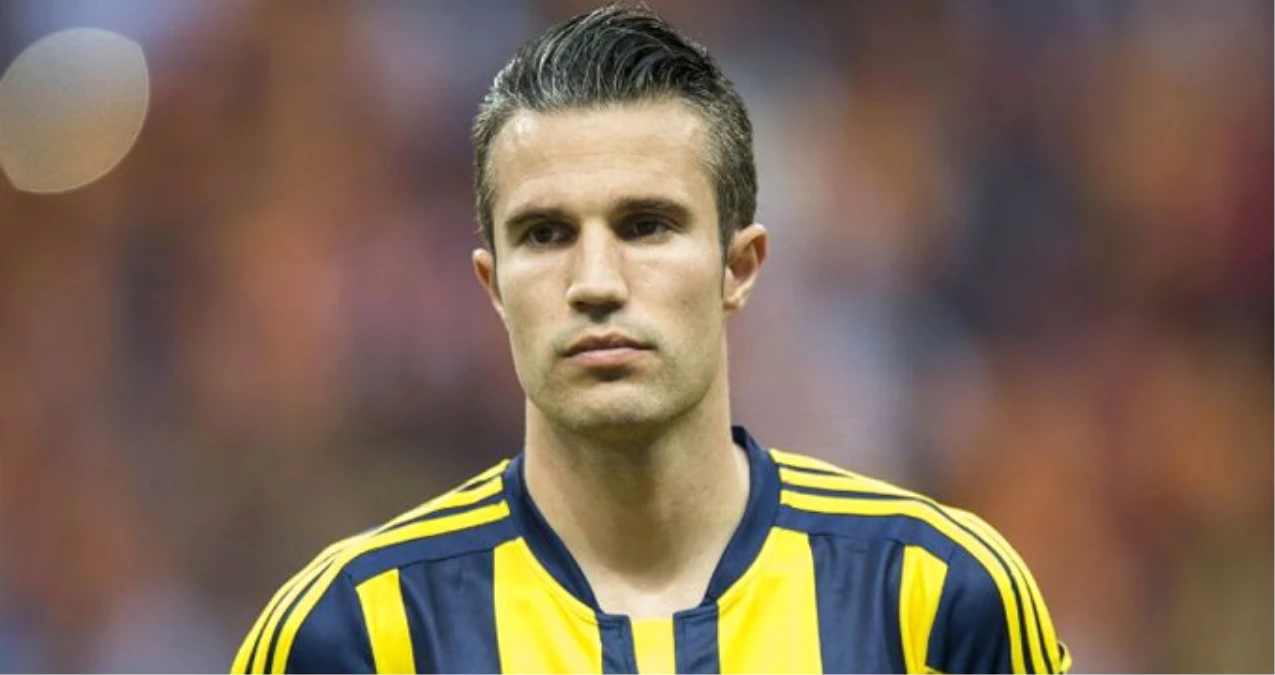 Fenerbahçe, Robin van Persie\'yi Göndermek İçin Elinden Geleni Yapıyor