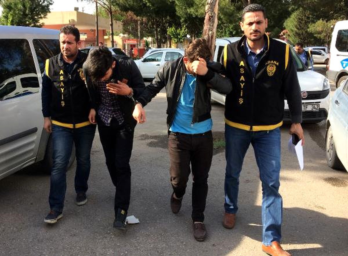 Kapkaçıları Yakalayıp Polise Teslim Ettiler