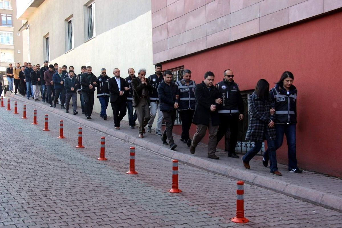 Kayseri\'deki Kamu Kurum ve Kuruluşlarında Fetö Operasyonu: 15 Gözaltı