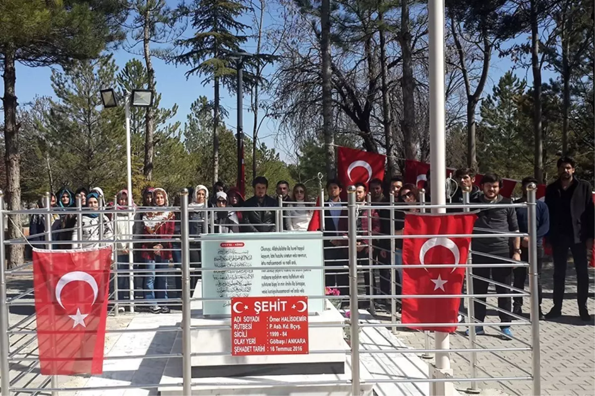 Kmü Öğrencilerinden Niğde\'de Anlamlı Ziyaret