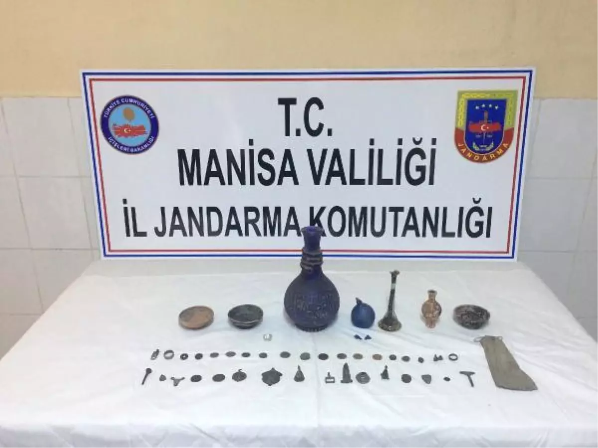 Manisa\'da Tarihi Eser Kaçakçılığına 2 Gözaltı