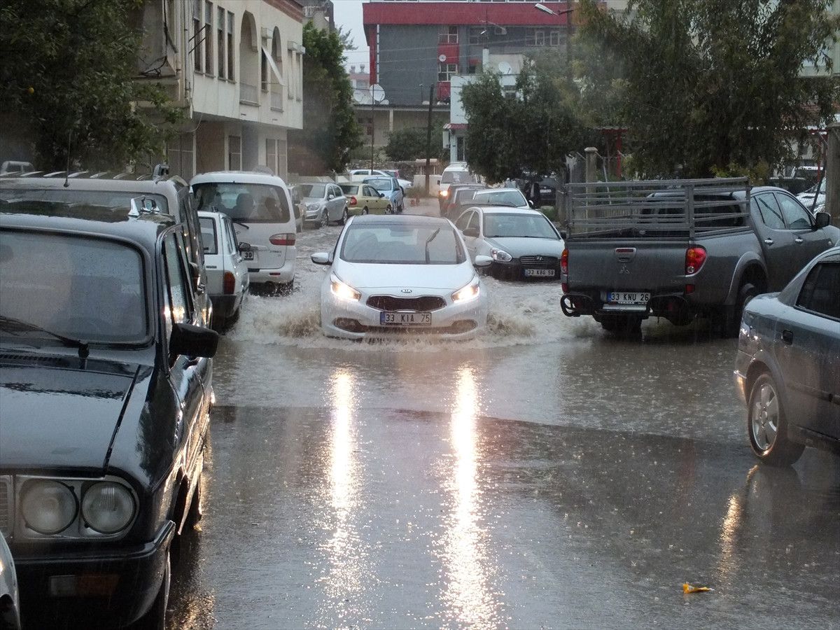 Mersin\'de Şiddetli Yağış