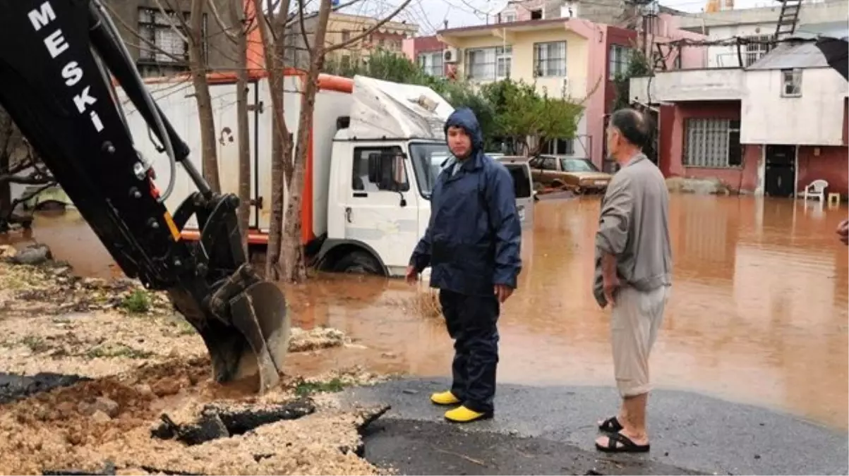 Mersin\'deki Şiddetli Yağış