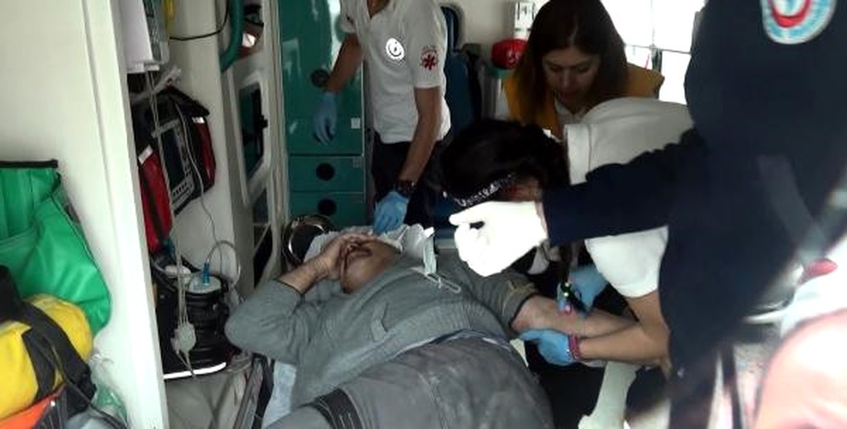 Silahlı Saldırganlar Güvenlik Kamerasında