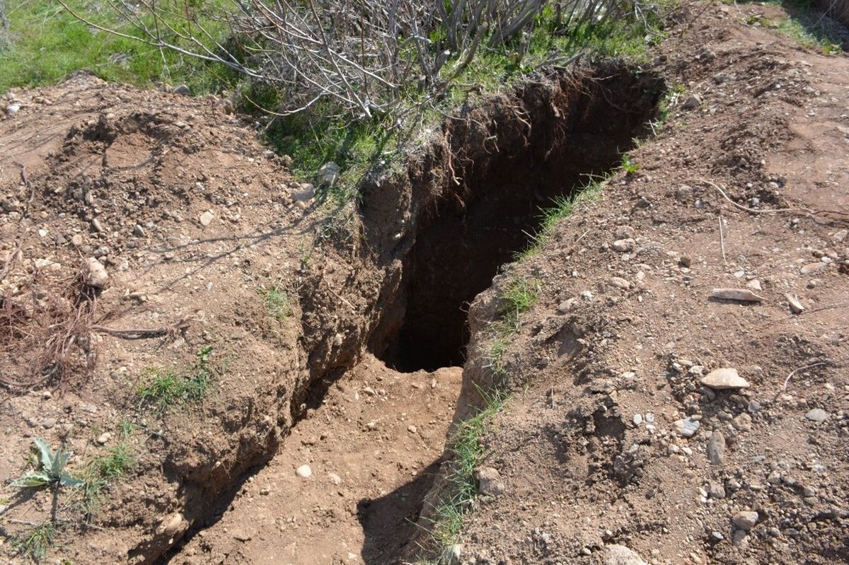 Tokat\'ta Defineciler Horoztepe Höyüğü\'nde Kaçak Kazı Yaptı