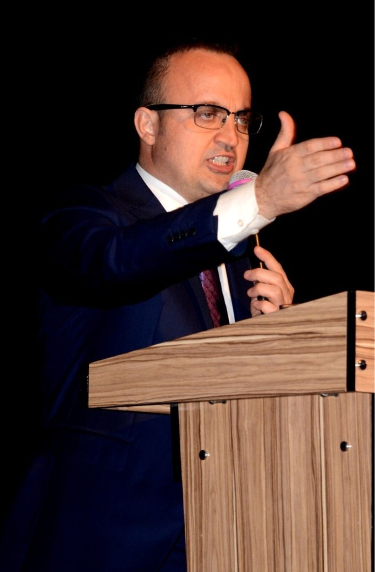 AK Parti\'li Turan: "Millet Adına Karar Veren Mahkemeler Fetö\'cülüğüyle Gurur Duyanlara Hakettikleri...