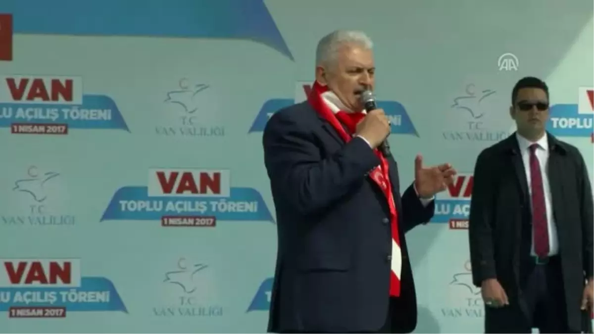 Başbakan Yıldırım: "Gün Uyanık Olma Günüdür, Hileli Tuzakları Görme, Ferasetli Davranma Günüdür"