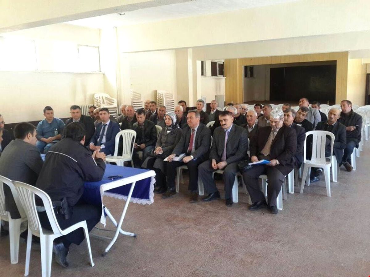 Çavdarhisar\'da Halk Günü Toplantısı