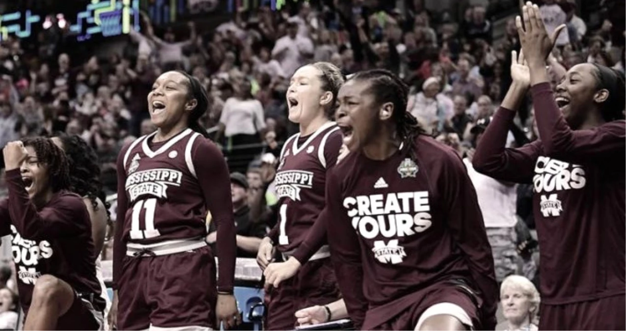 Connecticut Üniversitesi Kadın Basketbol Takımı 111 Maç Sonra Yenildi