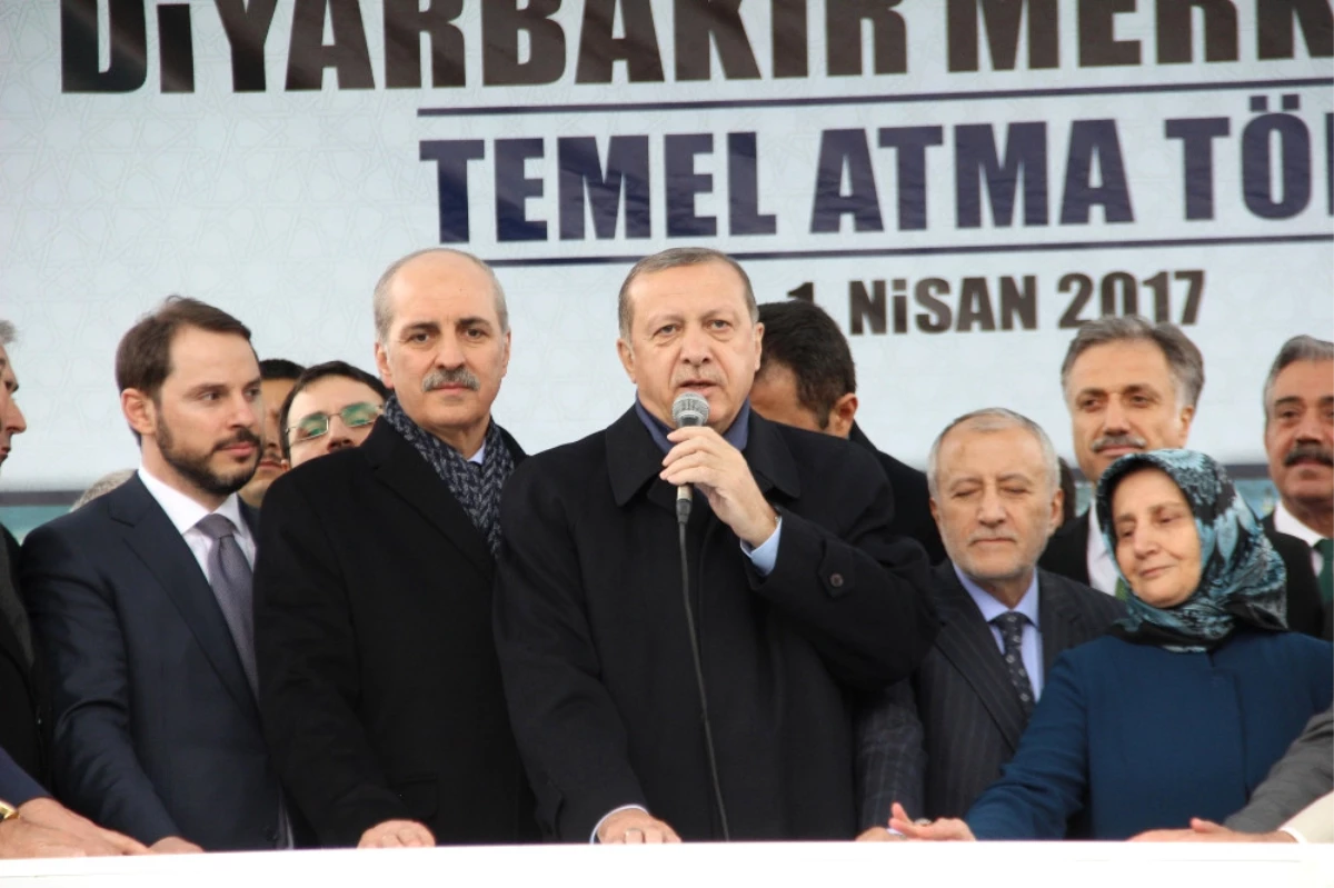 Erdoğan, Merkez Cami\'nin Temel Atma Törenine Katıldı