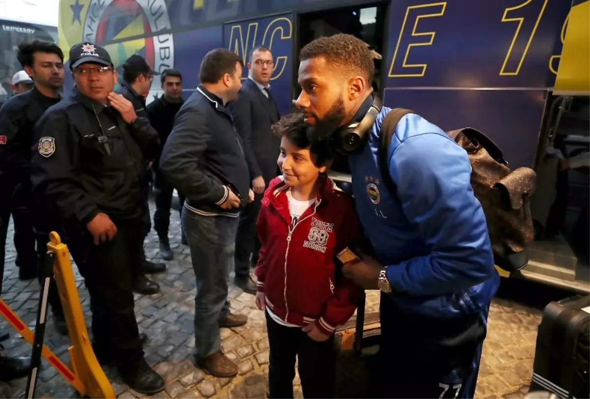 Fenerbahçe, Karabük\'te Protestoyla Karşılandı