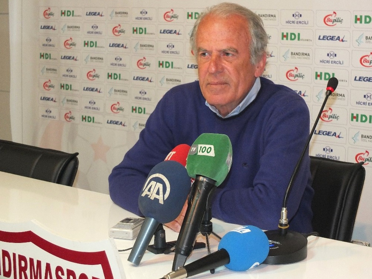 Mustafa Denizli: "Semih\'in Tecrübesi Bizim İçin Önemli"
