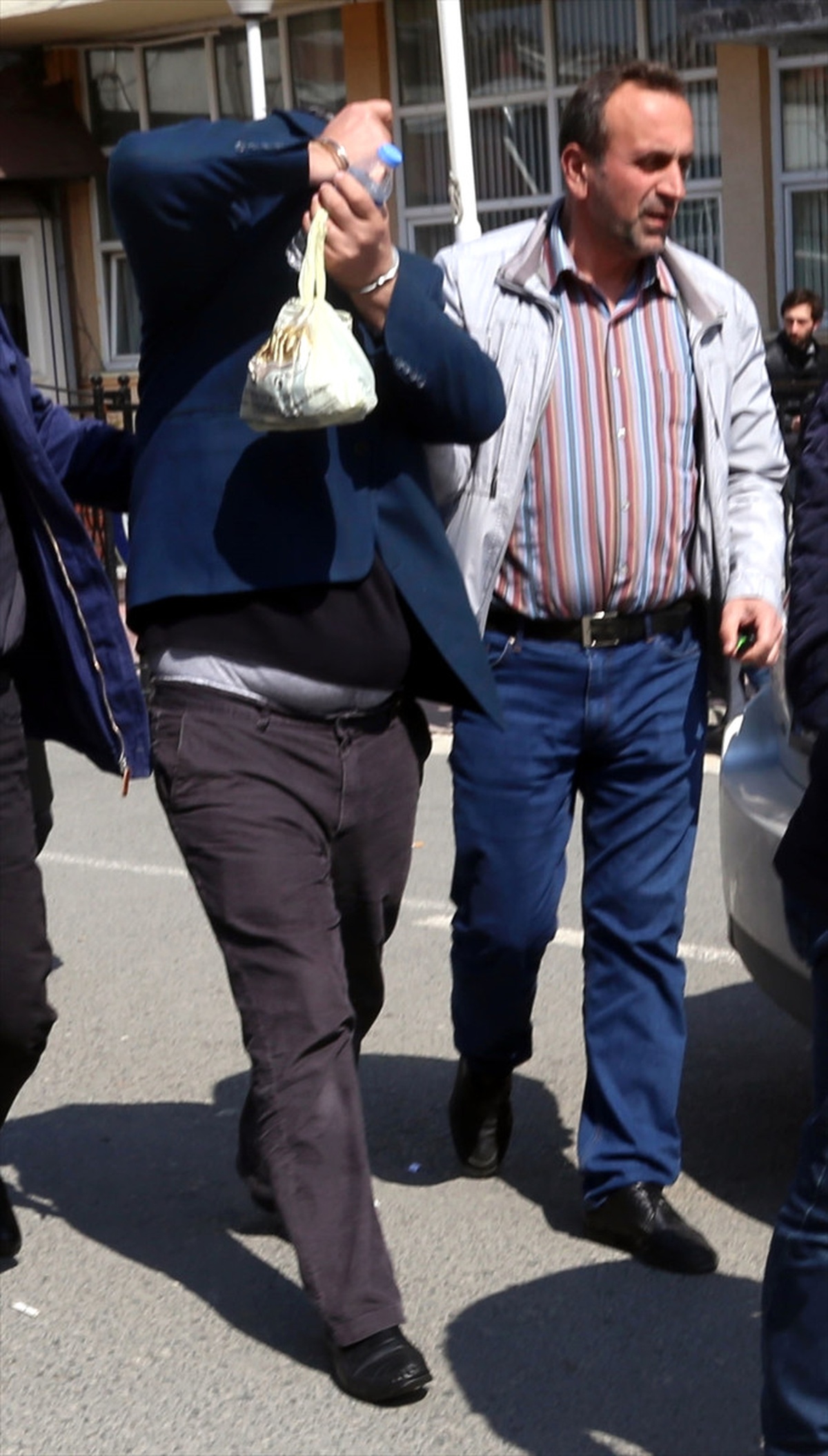 Sahte Kimlikle Yakalanan Kişi Tutuklandı