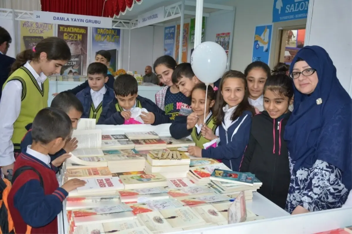 Siirt Kitap Fuarı Dördüncü Gününde de İlgi Gördü