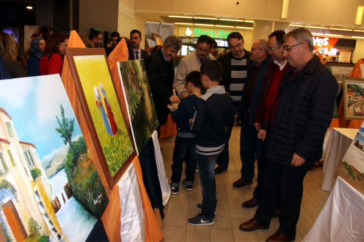 Tekden Ressamlar Kulübü\'nün Hazırladığı Resim Sergisi Açıldı