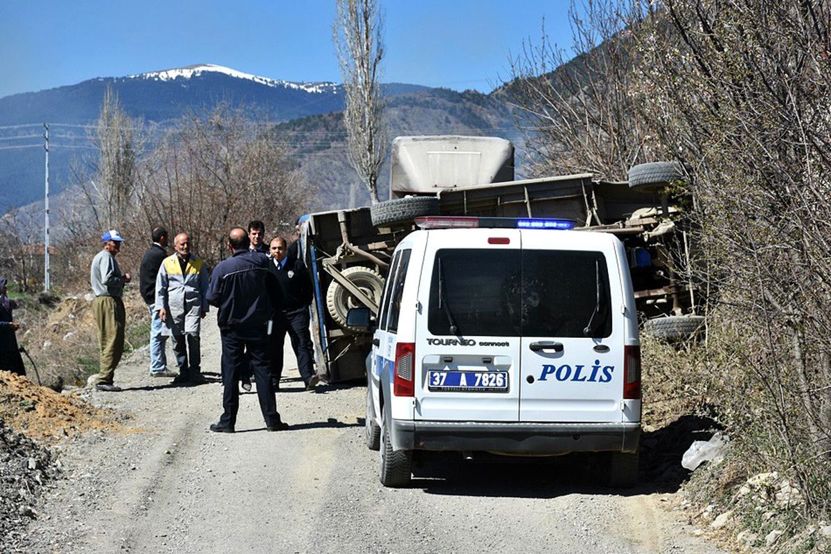 Tosya\'da Trafik Kazası: 4 Yaralı