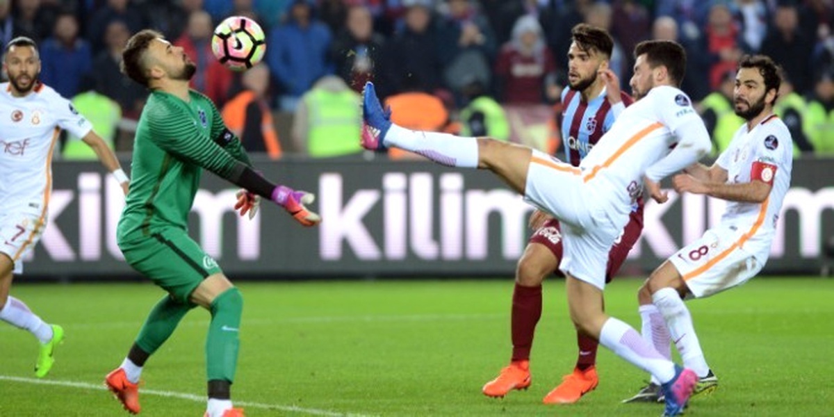Trabzonspor ile Çaykur Rizespor 34. Randevuda