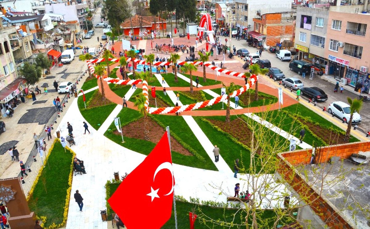 Yeni Meydanlar Torbalı\'nın Çehresini Değiştirdi