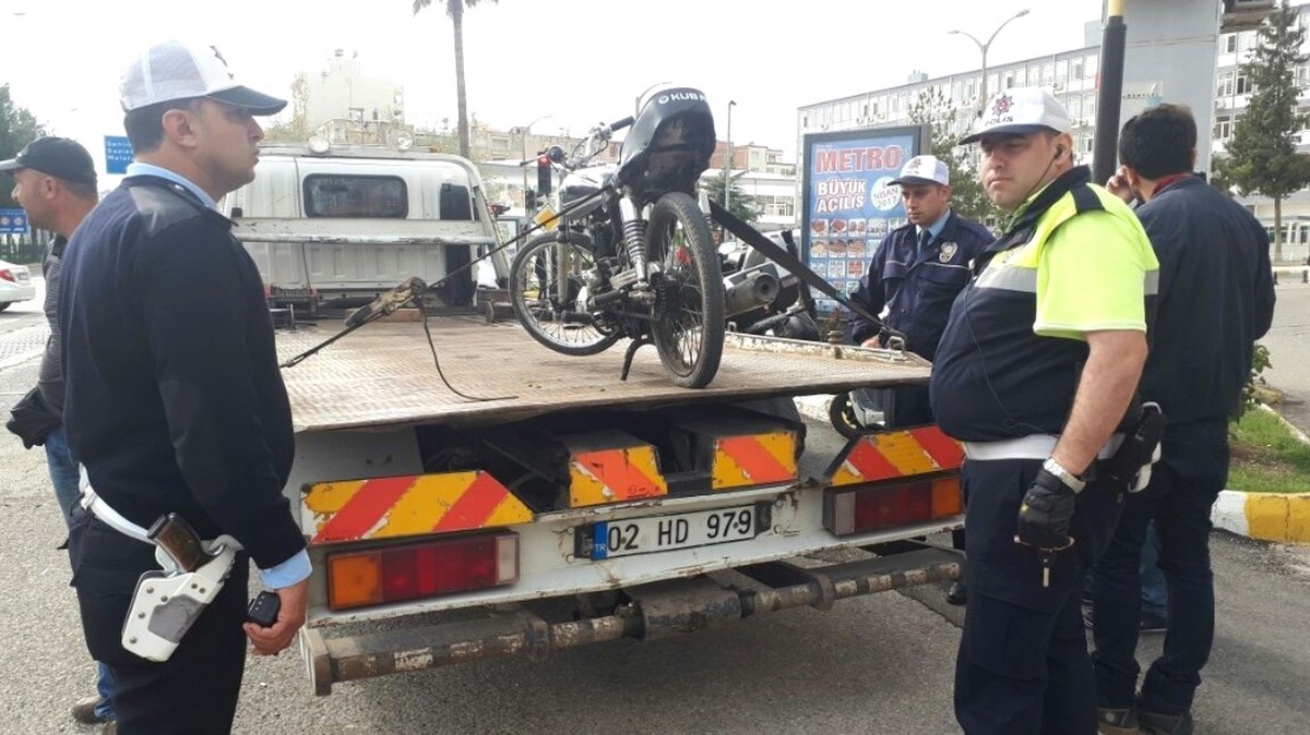 Adıyaman Polisinden Motosiklet Uygulaması