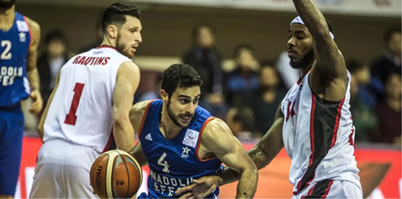 Anadolu Efes: 84 - Gaziantep Basketbol: 96