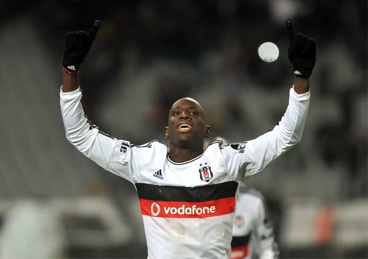 Beşiktaş Taraftarı Demba Ba\'ya Kavuşuyor