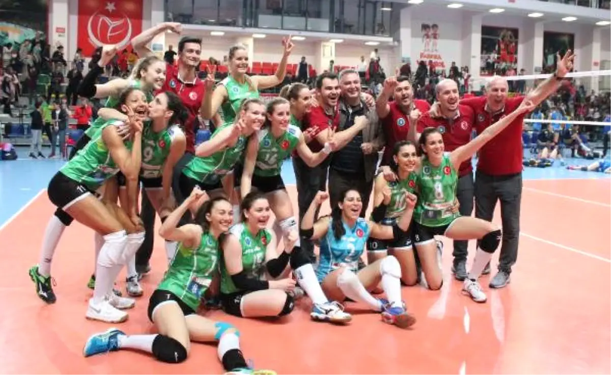 Bursa Büyükşehir Belediyespor-Schwerin: 2-3 (Cev Kupası)