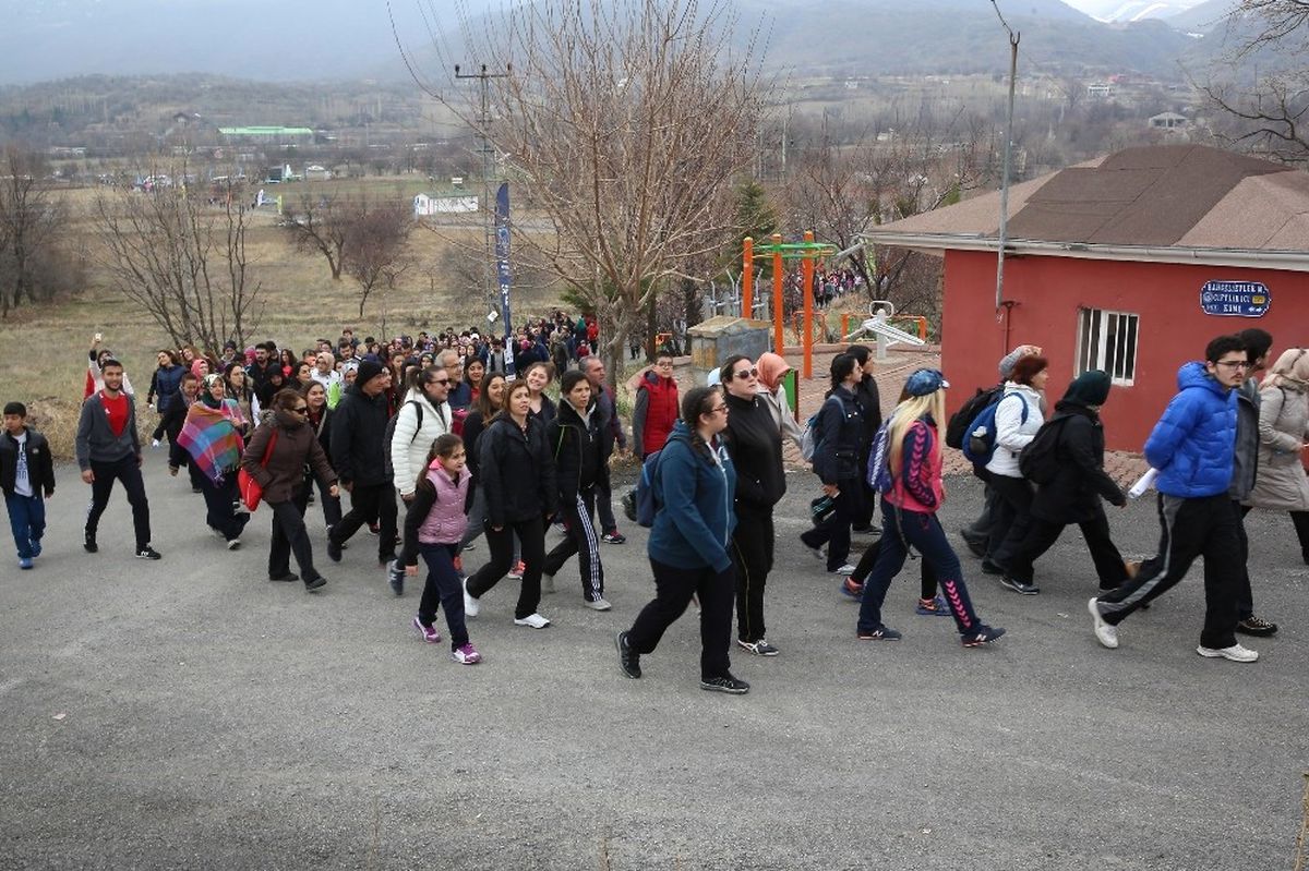 Büyükşehir Belediyesi\'nin Sağlıklı Yaşam Yürüyüşleri Devam Etti