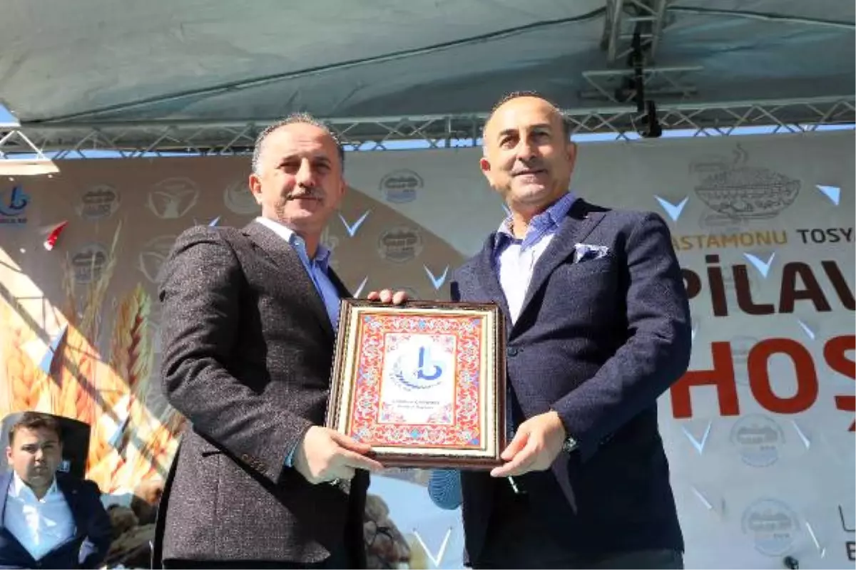 Dışişleri Bakanı Çavuşoğlu Tosya Pilav Festivali\'ne Katıldı