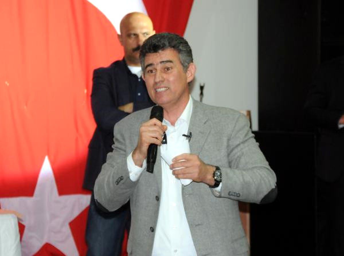 Feyzioğlu: Anayasa Paketinde Türkiye\'nin Eyaletlere Bölünme Tehlikesi Var