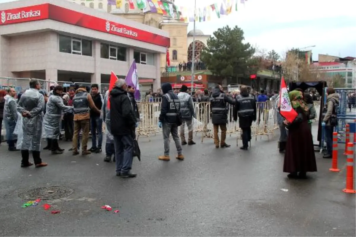 Hdp\'li Özsoy: Bu Referandumun Hiçbir Mantıklı Gerekçesi Yok