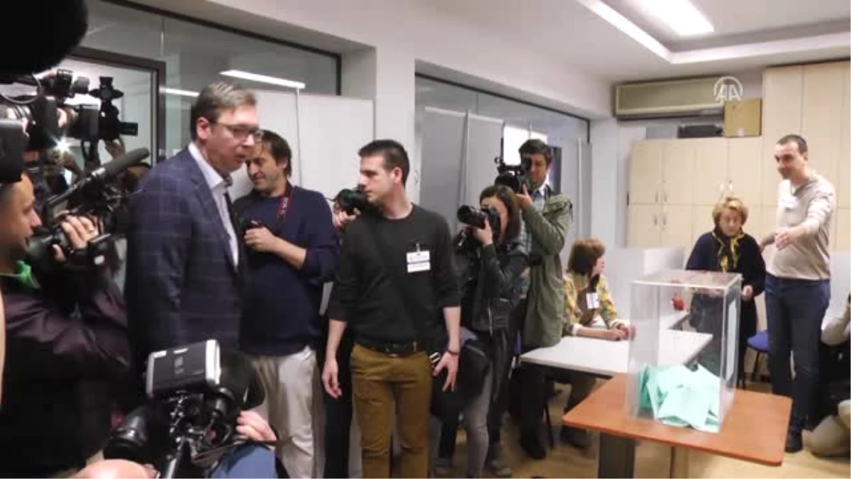 Sırbistan\'da Cumhurbaşkanlığı Seçimi - Başbakan Vucic Oyunu Kullandı