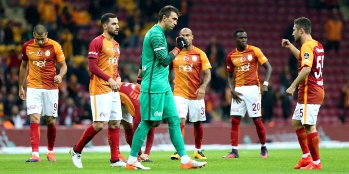 Galatasaray\'da 9 Futbolcu, Yapılan Testler Sonucunda Şişman Çıktı