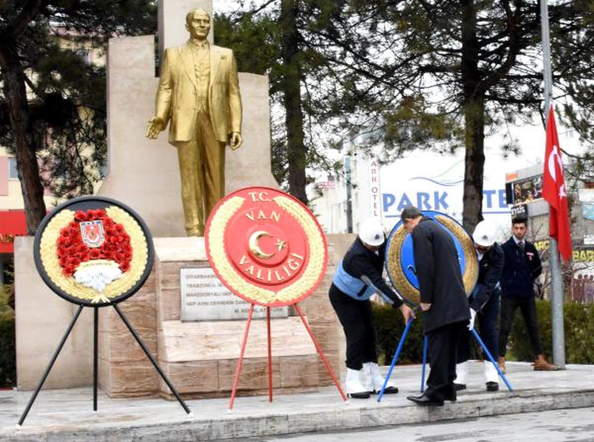 Van\'da Kurtuluş Coşkusu