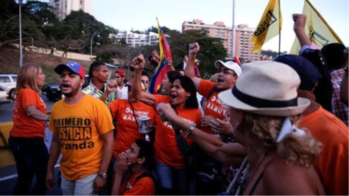 Venezuela\'da Kongre\'nin Yetkilerinin Alınmasının Ardından Tansiyon Yükseliyor