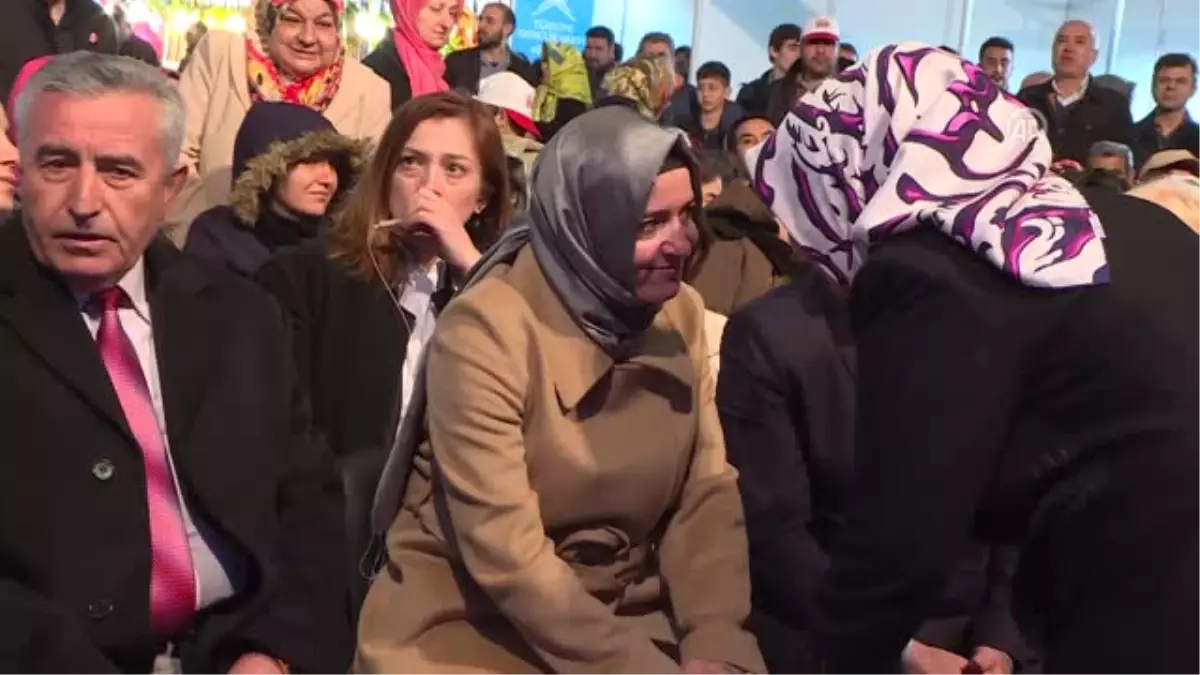 Aile ve Sosyal Politikalar Bakanı Kaya Güngören\'de Vatandaşlarla Bir Araya Geldi