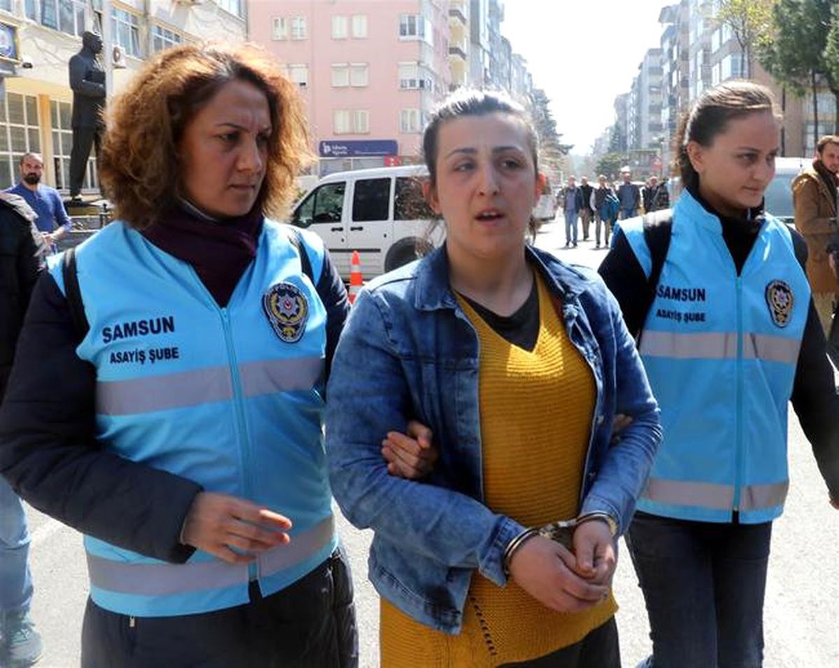 Anne, Oğlunu Vuran 2 Kişiyi Tabancayla Ateş Edip Ağır Yaraladı