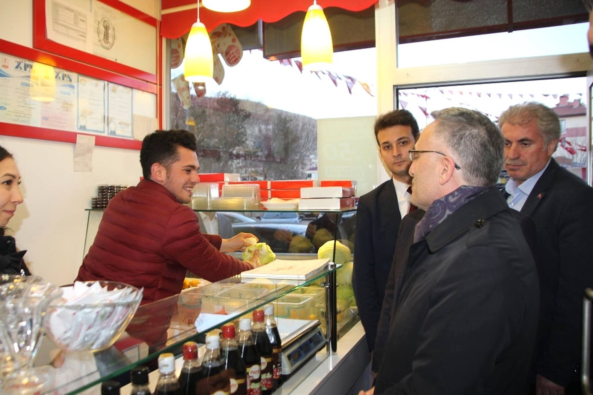 Bakan Ağbal Esnafa Et Fiyatlarını Sordu